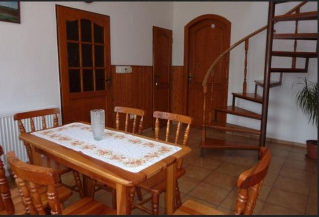 فيلا Apartman Foldes Tibor Veľký Meder الغرفة الصورة